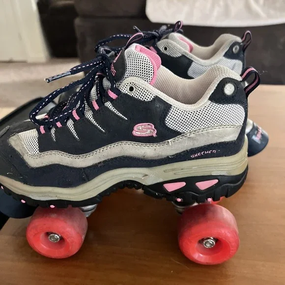 Skechers Sport 4 Wheelers Roller Skates Navy Hot Pink Women's 1910-NVHP Sz 8.5 - Picture 2 of 7